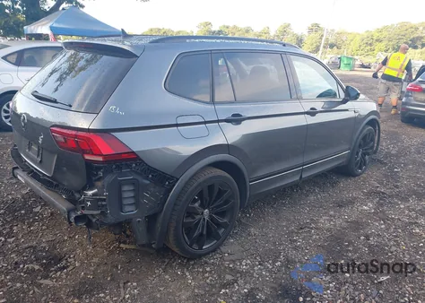 2021 Volkswagen Tiguan Se/Se R-Line Black/Sel z USA, uszkodzony, nr VIN 3VV3B7AX8MM138188